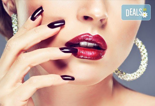 Украсете ноктите си с бляскавите цветове на Bluesky и 2 декораци в салон Лаура стайл! - Снимка 1