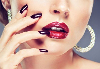 Украсете ноктите си с бляскавите цветове на Bluesky и 2 декораци в салон Лаура стайл!