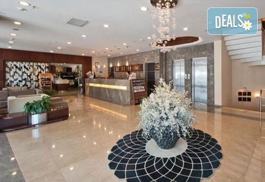 Отпразнувайте Новата 2016 Година в Grand S 4*, Истанбул! 3 нощувки, закуски и вечери, празнична вечеря и програма! - Снимка 12