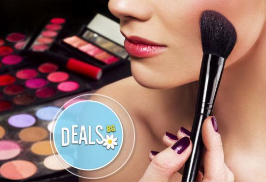 Празниците идват! Официална прическа с букли, едри къдрици или ретро преса + вечерен (или дневен) грим в Студио ДИВА - Снимка 3