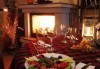 Коледна магия в Банско! 2 нощувки със закуски и празнични вечери във Флоримонт Каса 3*, програма и ползване на СПА! - thumb 5