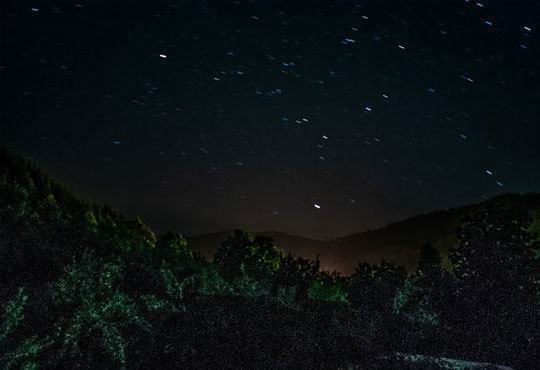 Златна есен в къща за гости Почивка 3*, с. Черни осъм! 1 нощувка за двама, за до 4-ма в апартамент или наем на цялата къща! - Снимка 6