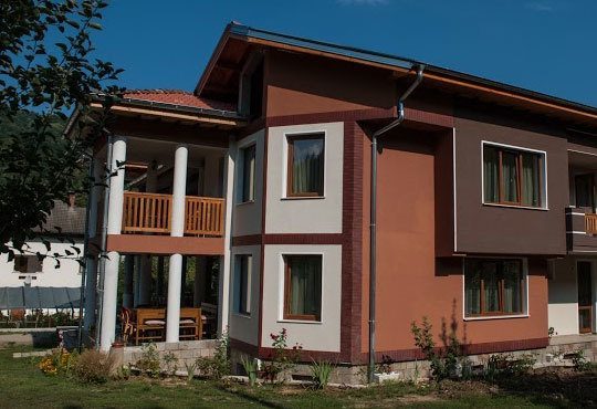 Златна есен в къща за гости Почивка 3*, с. Черни осъм! 1 нощувка за двама, за до 4-ма в апартамент или наем на цялата къща! - Снимка 9