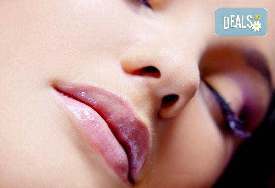 За сочни и плътни устни! Уголемяване на устни с хиалурон и канелена терапия - 1 или 4 процедури в NSB Beauty Center! - Снимка 2
