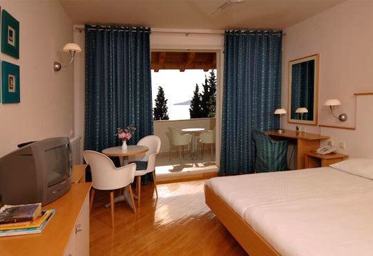 Нова година в Дубровник, Хърватия! 4 нощувки, 4 закуски и 3 вечери, празнична програма и посещение на Плитвички езера! - Снимка 6