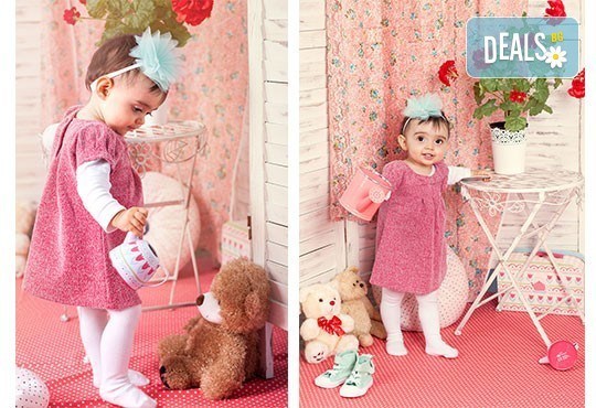 Детска, бебешка или семейна фотосесия в студио с 12 обработени кадъра от Приказните снимки! - Снимка 15