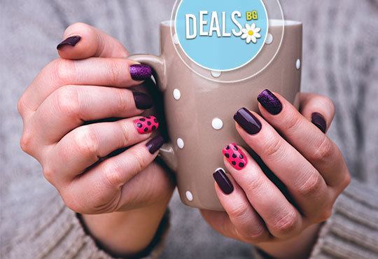 За безупречни визия! Маникюр с гел лак Bluesky или JS и 2 декорации от салон за красота Финес, Пловдив! - Снимка 3