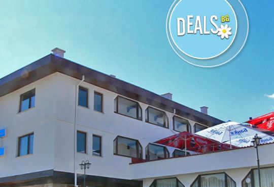 Нова година в Родопите, СПА хотел Виктория, Брацигово! 2 или 3 нощувки със закуски, обяд, 2 вечери, празнична вечеря - Снимка 1