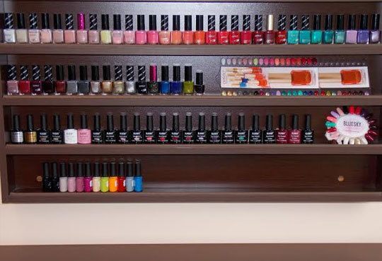 Укрепване на естествен нокът с гел лак или гел и нанасяне на лак/гел лак с 2 декорации в салон Финес, Пловдив! - Снимка 6