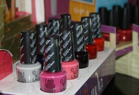 Засияйте!Ноктопластика с удължители и Бонус-до 4 декорации или вграден френски маникюр по избор в студио за красота Noir - Снимка 4