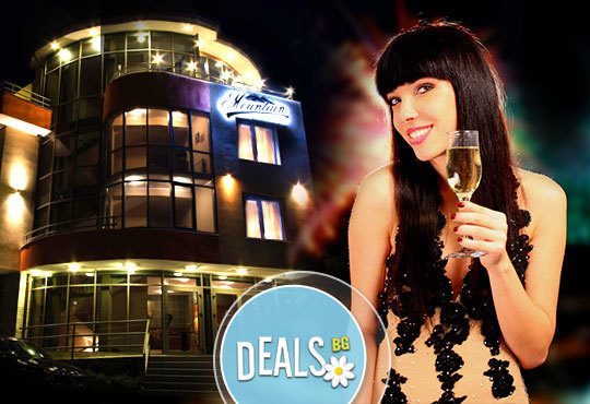 8-ми декември с лукс и удоволствие в Маунтин Бутик Хотел и Спа 3*, Девин! 2/3 нощувки със закуски и празнична вечеря - Снимка 1