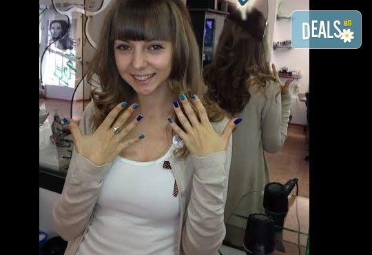 Върнете красотата на косата с кератинова терапия! Подарък изправяне с преса от Салон Studio V, Пловдив - Снимка 5