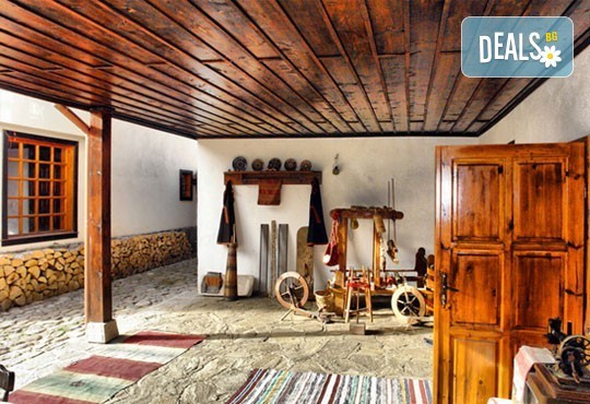 Есен в Родопите! 2 нощувки за двама, 2 закуски и 1 вечеря в комплекс Илинден, Брацигово, безплатно за дете до 6 г.! - Снимка 8