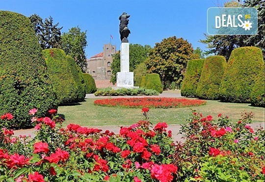 Новогодишна екскурзия до Белград! 2 нощувки, 2 закуски, гала вечеря, хотел 3*/4* по избор и транспорт от Прайм Холидейс! - Снимка 4