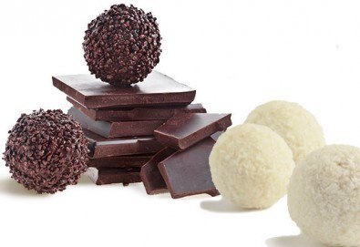 Цял килограм домашни шоколадови топки с кокос или шоколадови стърготини от Сладкарница Орхидея