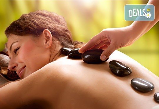 Ароматен релакс масаж на гръб с канела за ДВАМА плюс Hot stones и масаж на лице в SPA ''Senses Massage & Recreation'' - Снимка 3
