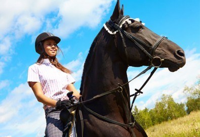30 минути разходка и 30 минути обучение по конна езда от Езда София в конна база Хан Аспарух, Ласкар или Драгалевци!