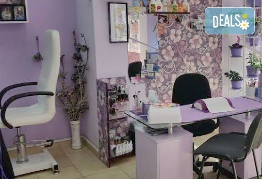 Забравете за болките и схващанията в гърба с 5 масажа и 1 бонус в салон J.D.V Beauty Center Relax! - Снимка 4