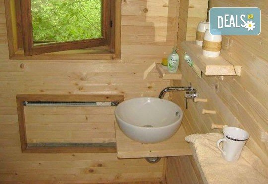 Почивка през януари, 2016г.! 1 нощувка в глинена къщичка за двама в Еко селище Омая, с. Гайтаниново, с включени риболов, колоездене и тенис на маса! - Снимка 7