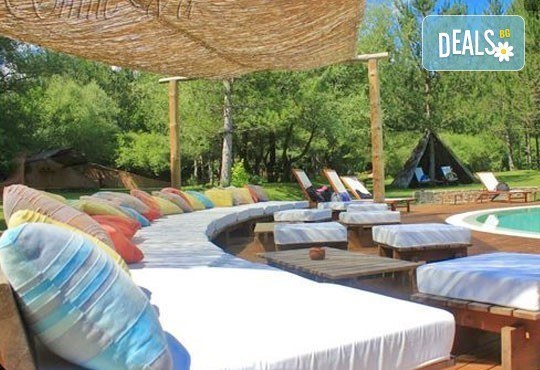 Почивка през януари, 2016г.! 1 нощувка в глинена къщичка за двама в Еко селище Омая, с. Гайтаниново, с включени риболов, колоездене и тенис на маса! - Снимка 9