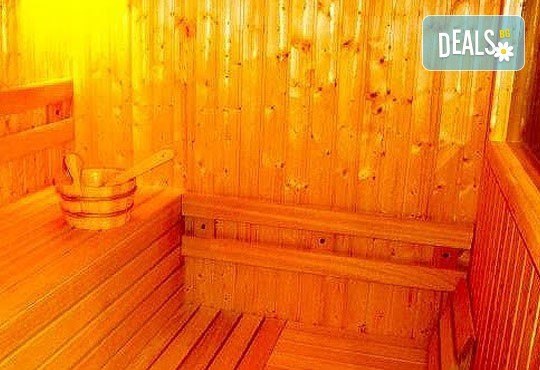 Релаксирайте пълноценно в Хотел Виа Лакус 3*, Сапарева баня! 1 нощувка със закуска и вечеря, СПА зона с минерален басейн - Снимка 12