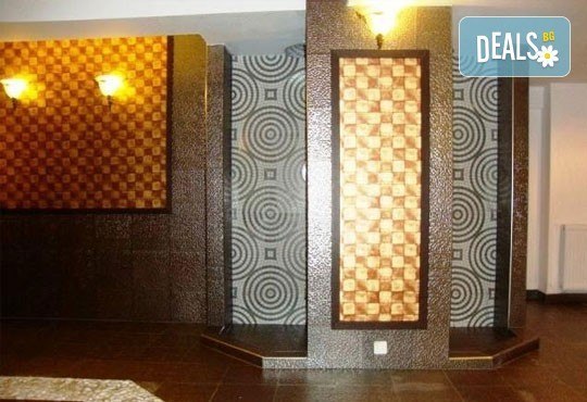 Релаксирайте пълноценно в Хотел Виа Лакус 3*, Сапарева баня! 1 нощувка със закуска и вечеря, СПА зона с минерален басейн - Снимка 17