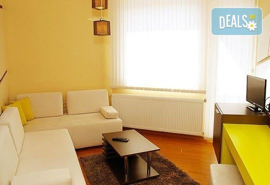 Релаксирайте пълноценно в Хотел Виа Лакус 3*, Сапарева баня! 1 нощувка със закуска и вечеря, СПА зона с минерален басейн - Снимка 5