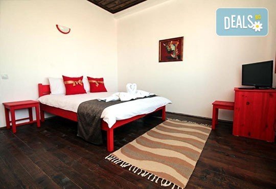 Отпразнувайте 8-ми декември в къща за гости Горски дом 3*, Трявна! 1 или 2 нощувки, домашни закуски и празнична вечеря - Снимка 5