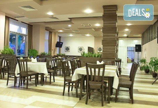 Нова година в хотел Арена 3*, Самоков! 3, 5 или 7 нощувки със закуски и Новогодишна галавечеря с фолклорна програма - Снимка 7