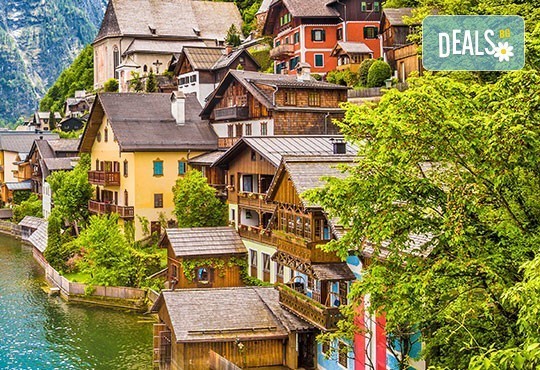 Коледа във Линц и Виена! 5 дни, 4 нощувки със закуски и 1 вечеря в хотели 3* и 4*, самолетен билет от Мистрал Травел - Снимка 1