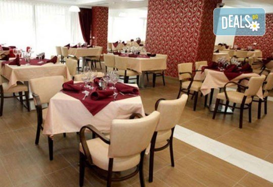 Нова година в Нови Сад - градът мост между Балканите и Запада! 2 нощувки, закуски и вечери в Путник 3*и транспорт! - Снимка 5