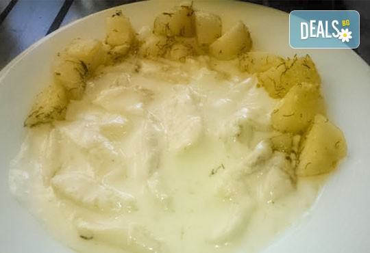 За ценителите на френската кухня! ДВЕ порции Пиле Рокфор с букет сирена в Италински ресторант Balito - Снимка 1