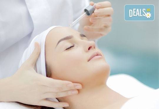Почистване на лице с ултразвук, пилинг и масаж с Les Complexes Biotechniques + ампула или серум от MISS BEAUTY - Снимка 1