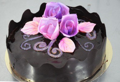 Уникална шоколадова наслада с торта Линд с възможност за доставка от Виенски салон Лагуна! Предплатете сега 1лв!