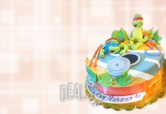 Детска АРТ торта с фигурална ръчно изработена декорация с любими на децата герои от Сладкарница Джорджо Джани - Снимка 32