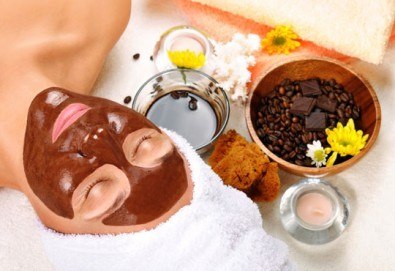 В шоколад до уши! 60 минутен масаж с шоколад на цяло тяло и масаж на лице с натурално какаово масло в Студио GIRO