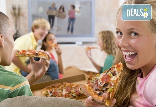 Доставки по домовете! Две големи пици с доставка от Кулинарна къща НИКИ - Снимка 2