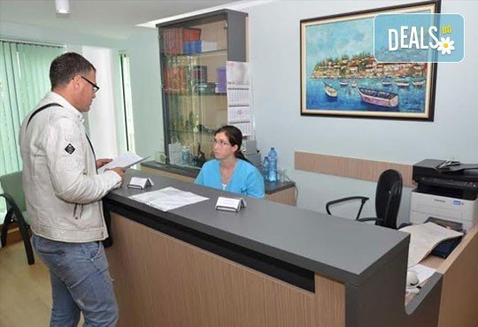 Победете бръчките на лицето с ботокс подмладяваща терапия на цяло лице – чело, гневна бръчка и околоочен контур - Снимка 4