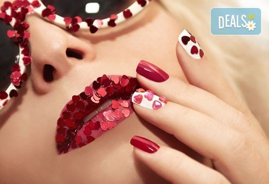 СПА маникюр с гел лак SNB в цвят по избор и 4 декорации в Студио за красота Дани, Варна - Снимка 3
