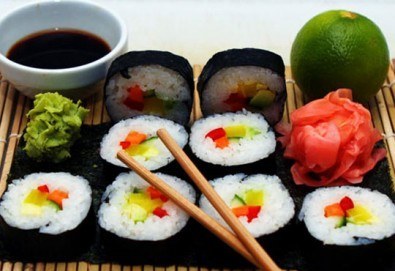 Вземете суши сет от 52 разнообразни хапки Филаделфия от Club Gramophone - Sushi Zone!