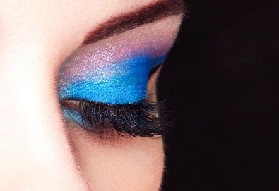 Поставяне на копринени мигли по метода косъм по косъм в студио за красота La Coupe!