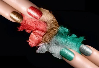 Бъдете изящни и неповторими в празничната нощ с класически маникюр с лак на CND в Studio Diva, Пловдив!