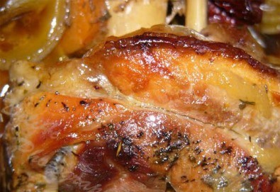 По традиционна рецепта! Задушен джолан в гърне с гарнитура картофено пюре и сос от кулинарна работилница Деличи!