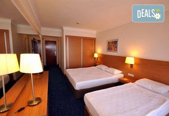 Майски празници в Grand Efe 4*, Йоздере, Кушадасъ! 5 нощувки на база All Inclusive с възможност за транспорт от Вени Травел! - Снимка 3