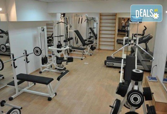 Заредете се с енергия и добро настроение! 1 тренировка с чаша фреш или протеинов шейк във фитнес МК Sport! - Снимка 4