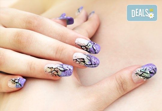 Ноктопластика с удължители, маникюр в цвят по избор с 2 декорации и бонус: поддръжка и отстъпки от салон за красота Роси! - Снимка 2