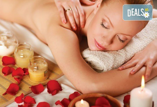 Релаксирайте с 60-минутен лечебен дълбокотъканен масаж на цяло тяло от център Innovative! - Снимка 3