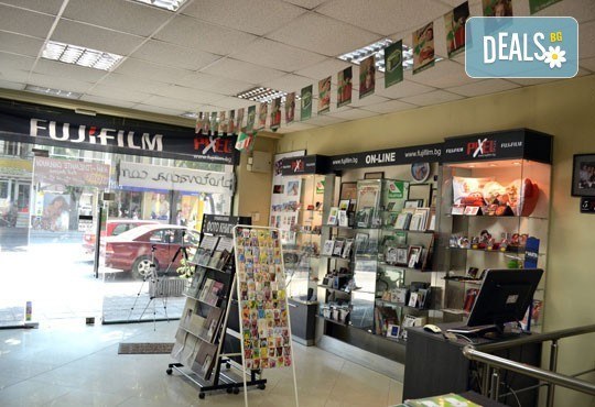 Качествени аналогови и дигитални снимки, разпечатани на фотохартия: 50 бр., размер 10/15, фотоцентър Pixel Plus, Варна! - Снимка 6