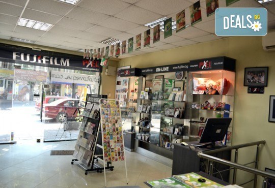 Качествени аналогови и дигитални снимки, разпечатани на фотохартия: 50 бр., размер 10/15, фотоцентър Pixel Plus, Варна! - Снимка 3