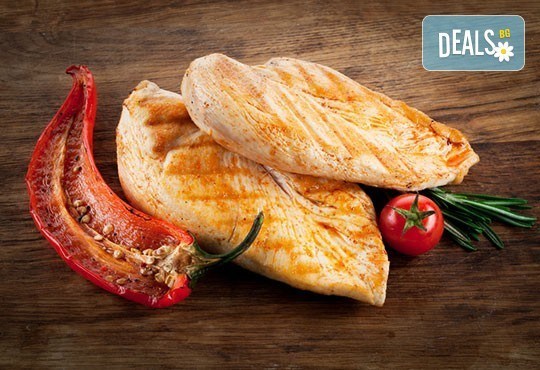 Диви нощи в Р-т Balito 3 в жк Надежда! Един килограм скара асорти, 600 гр. гарнитура, бутилка вино + музика на живо всеки уикенд - Снимка 6